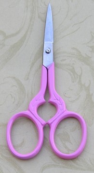 scissors W pink heart.JPG